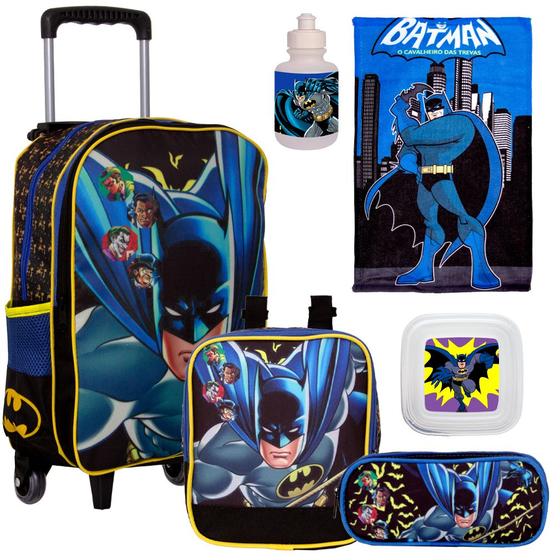 Imagem de Mochila Rodinha Masculina Batman Reforçada + Toalha Preço Bom