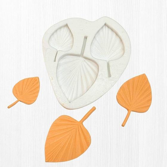 Imagem de Molde de Silicone Folhas de Palmeira