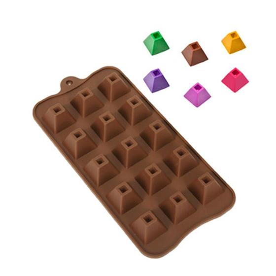 Imagem de Molde Silicone Chocolate - Pirâmide - FT010 - 1 unidade - Silver Plastic - Rizzo