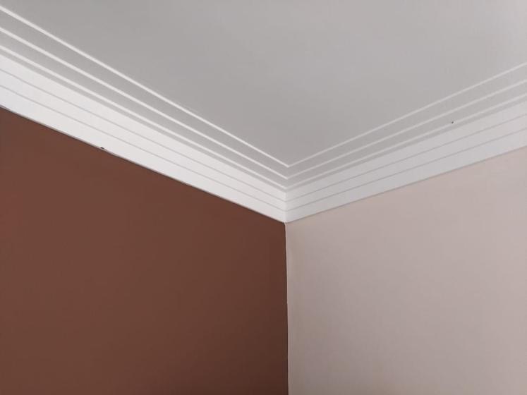 Moldura Roda Teto - 10cm - Kit 10 metros - Mod.KUAD3D-10 Menor preço em Moldura Roda Teto - 10cm - Kit 10 metros - Mod.KUAD3D-10