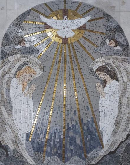 Imagem de Mosaico do Espírito Santo com Anjos