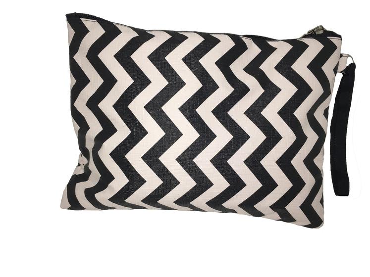 Imagem de Necessaire Chevron Preto/Branco