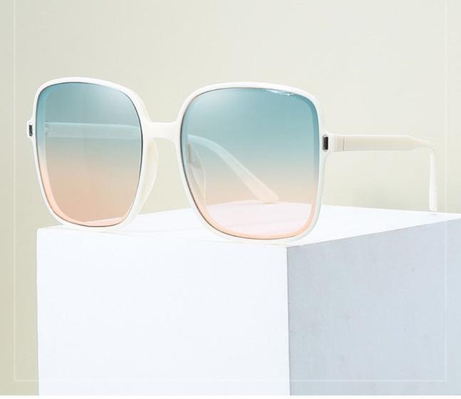 Imagem de Óculos De Sol Feminino  Bege Quadrado Retro Luxo