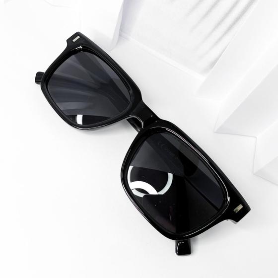 Imagem de Óculos de sol quadrado unissex preto fashion cód 88-OM50211