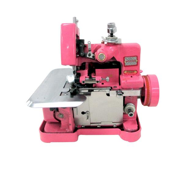 Imagem de Overlock GN1-6D  Semi-Industrial, ROSA+luminária, 110v