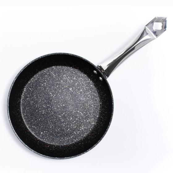 Panela Cerâmica Média, Barato E Prático - Black Watch Imagem de Panela Cerâmica Média, Barato E Prático