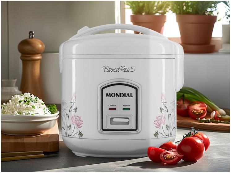 Panela de arroz elétrica moderna cozinhando arroz branco perfeito