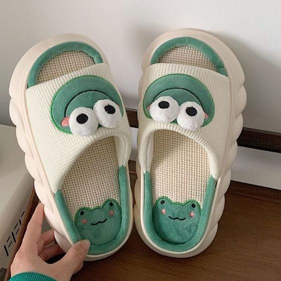 Imagem de Pantufa Feminina Adulta Pé Quente Animais Fofinhos Sapato Super Macia Sapo