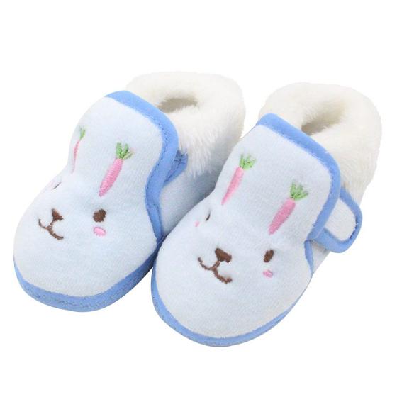 Imagem de Pantufa Sapatinho Infantil Bebe Coelhinho Azul Listrado Forrada com Fechamento por Contato