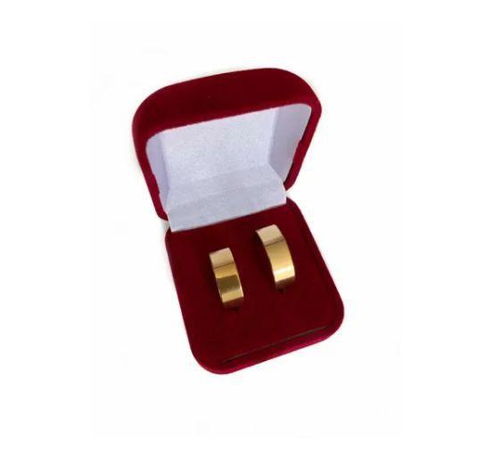 Imagem de Par de Alianças 8mm Reta Casamento Namoro - Banhado a Ouro 18k