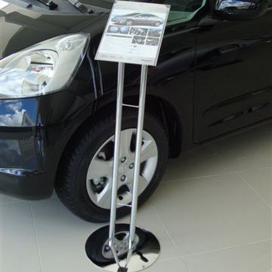 Imagem de Pedestal Porta-Folder Cromado com Base Redonda  Maki