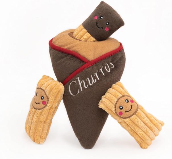 Imagem de Pelúcia Zippypaws Burrow Brinquedo Com Apito Cone de Churro Para Cães E Gatos