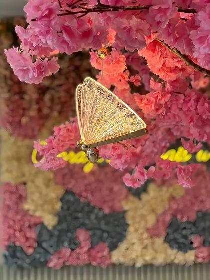 Imagem de Pendente Luminária Borboleta Dourada 03 tons de asas