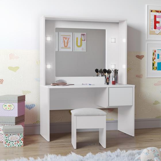 Penteadeira Infantil Diana Led e Banqueta Branca Ofertamo Menor preço em Penteadeira Infantil Diana Led e Banqueta Branca Ofertamo