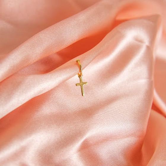 Imagem de Piercing Fake com Crucifixo  Semijoias Religiosa Femininas Elegantes  Simonatto