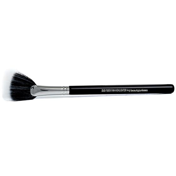 Imagem de Pincel de Maquiagem Fan Highlighter  Beauty Junkees Duo Fiber Face Make Up Brushes, Cheekbone Define Destaque com Pó, Creme, Mineral, Cosméticos Líquidos, Suaves, Sintéticos, Veganos, Sem Crueldade