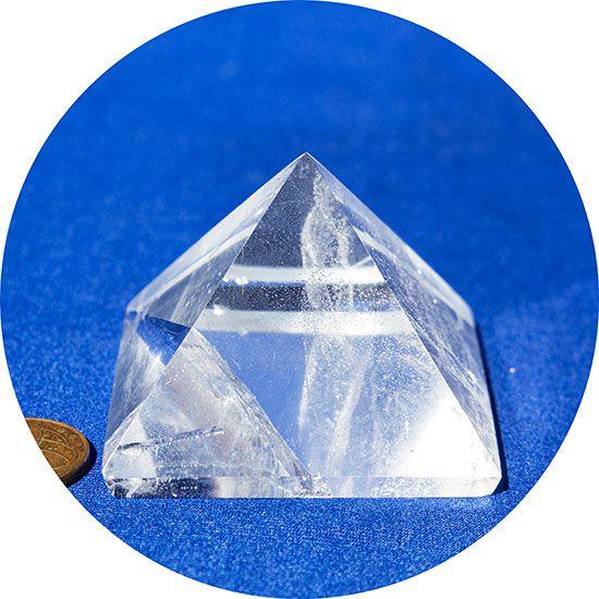 Imagem de Pirâmide Quartzo Cristal Pedra Natural Qualidade Extra 41mm