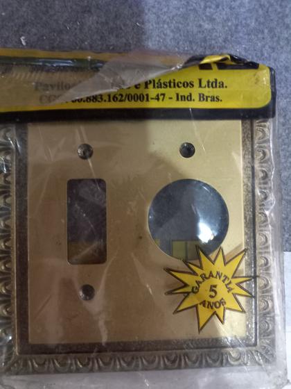Imagem de Placa colonial lisa 4x4 interruptor +tomada