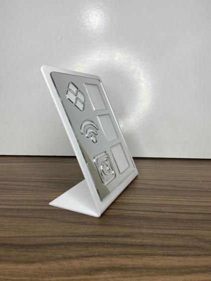 Imagem de Placa De Acrilico Pix Com 3 Qr Code Branco E Prata Wi Fi