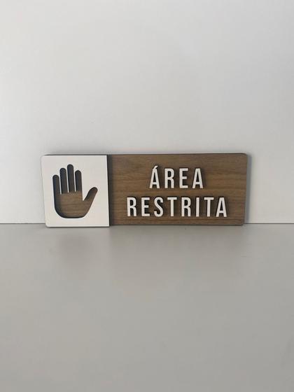 Imagem de Placa de sinalização Área Restrita em mdf