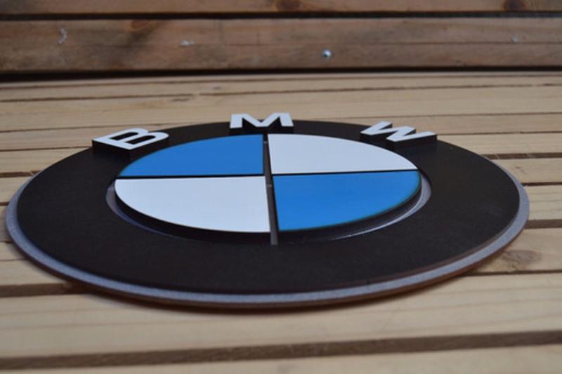 Imagem de Placa Em Alto Relevo Bmw Garagem Colecionavél 44cm