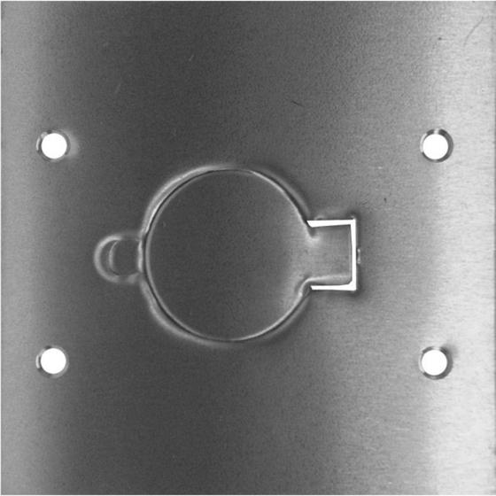 Imagem de Placa Piso Inox 4X4''Tomada Universal''Com 1 Tampa Unha Pi44Tu