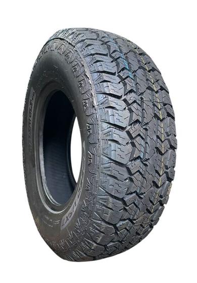 Imagem de Pneu Speedmax Aro 15 235/75r15 Wildwolf W01 LT 110/107Q