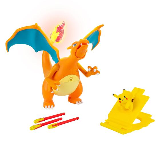 Imagem de Pokemon Charizard Deluxe Feature Figure - Inclui 7 polegadas Interactive Charizard Figure Plus 2-inch Pikachu Figure with Figure Launcher - Authentic Details