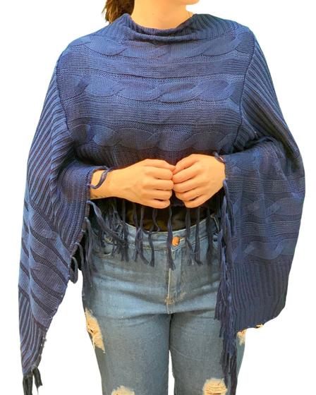 Imagem de Poncho Feminino Kimono Tricô Mousse Com Detalhe de Franja