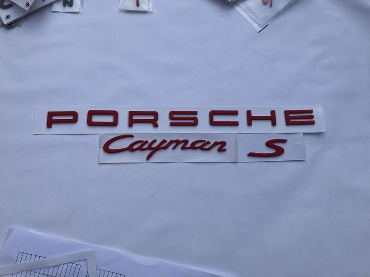 Imagem de Porsche Emblema Kit Porsche + Cayman + S Vermeho