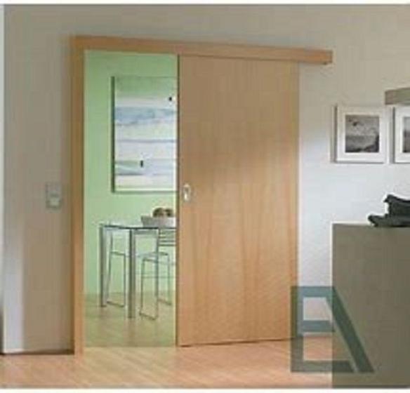 Porta Lisa Correr Completa Com Kit 210x82 Menor preço em Porta Lisa Correr Completa Com Kit 210x82