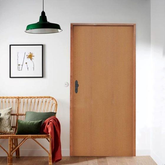 Imagem de Porta Lisa Padrão Imbuia Batente Ecolológico 09 Fechadura 803/02 72 X 2,10 Esquerdo