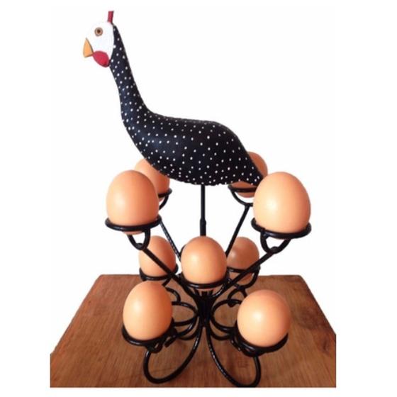 Imagem de porta ovos galinha da angola artesanal ferro madeira cozinha