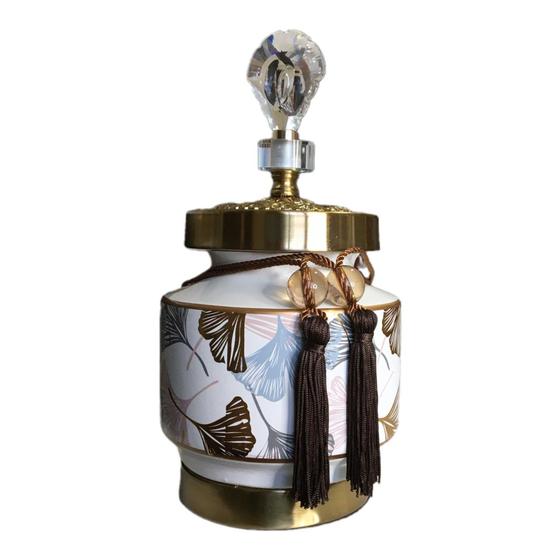 Imagem de Potiche Bomboniere em Cerâmica Branco/Dourado Tampa de Metal e Ponteira de Vidro 14x26cm  Rojemac
