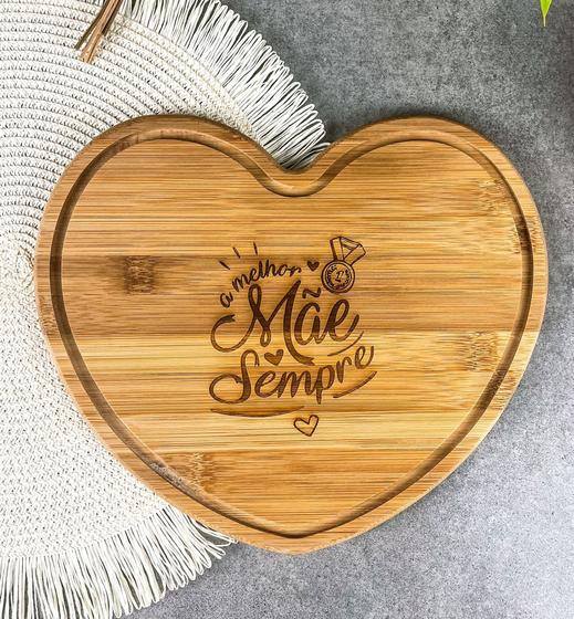 Imagem de Presente de Dia das Mães - A Melhor Mãe Sempre - Tábua de Coração em Bambu 27x24 cm