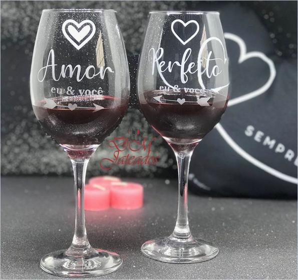 Imagem de Presente Namorados - 2 Taças para vinho personalizada Amor Perfeito