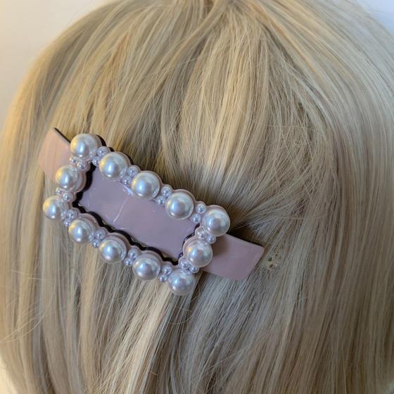 Imagem de Presilha Acrílico com Pérolas Penteado