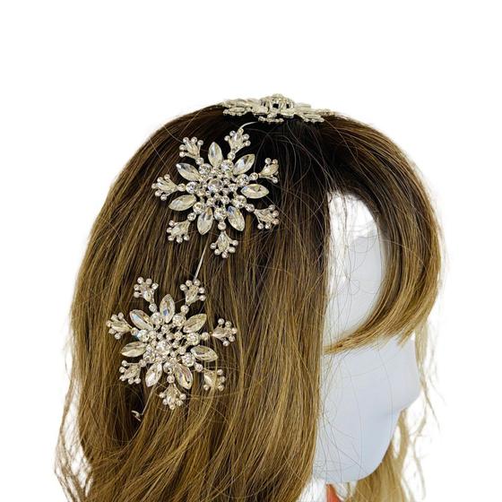 Imagem de Presilha Arranjo com Pedras Flor Brilhante para Penteado