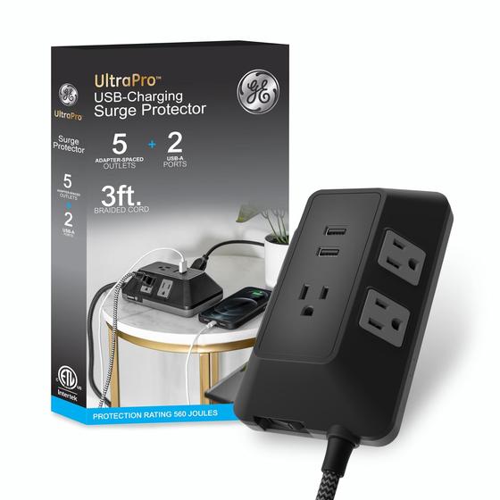 Imagem de Protetor de sobretensão GE UltraPro Adapt de 5 tomadas com 2 USB-A 2.4A