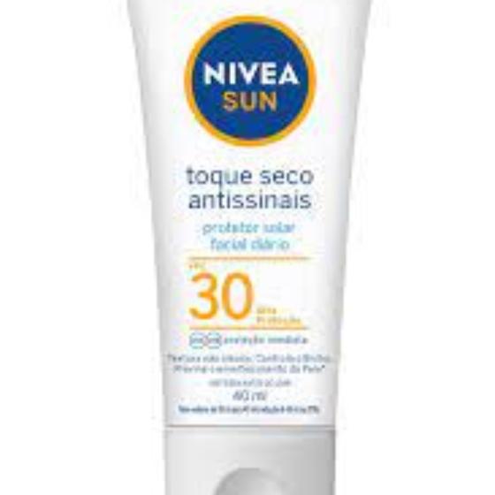 Imagem de Protetor solar facial nivea sun toque seco antissinais fps 30 com 40ml