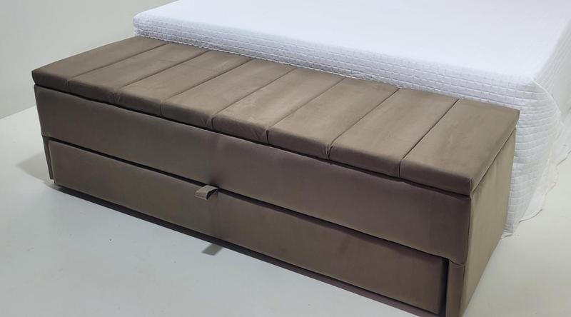 Imagem de Puf Baú Gaveta Para Cama de Casal 140x50x45cm Na Cor Marrom Claro - Tecido Em Veludo Liso.