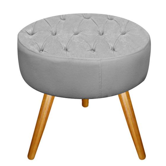 Imagem de Puff Banqueta Nanda Capitonê Pés Palito Decor Sala de Estar Quarto Suede Cinza - DAMAFFÊ MÓVEIS