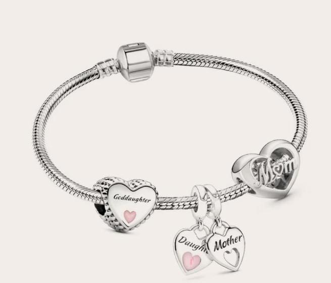 Imagem de Pulseira com Berloques Prateado. Coração Rosa. Mãe