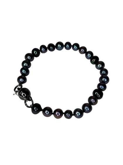Imagem de Pulseira de 20cm com pérolas negras de 5-8mm e fecho de esfera negra com imã