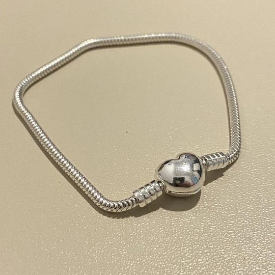 Imagem de Pulseira para Berloques com Fecho de Coração em Prata