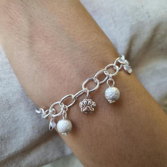 Imagem de Pulseira Pata de Cachorro, Esferas Texturizadas e Zircônias Banho Ouro 18K / Prata 925
