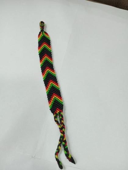 Imagem de Pulseira Reggae em Macramê,  Bob Marley