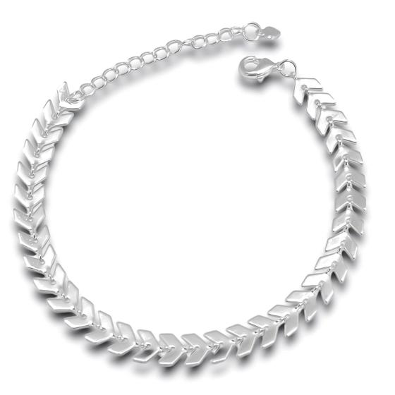Imagem de Pulseira Seta Banhada a Prata Semijoia