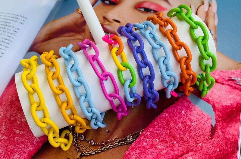 Imagem de Pulseiras Coloridas cores vivas elo pintado tendência Verão