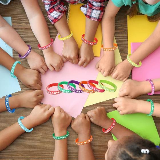 Imagem de Pulseiras da Amizade Coloridas de Silicone com Mensagens Positivas Kit com 6 Unidades Festa Lembrancinha Infantil Presente Amigas Unissex